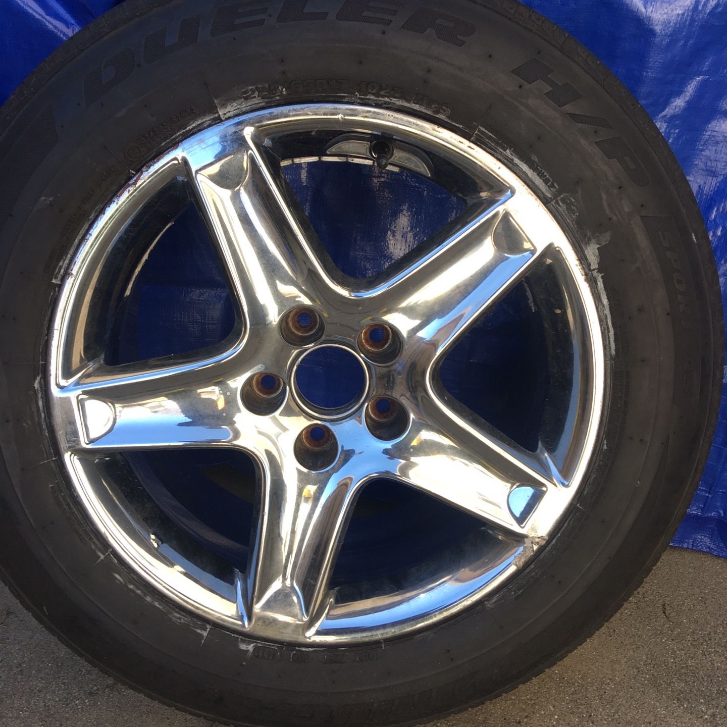 Aluminum Chrome Wheel And Tire Off Acura TL