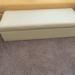 Big Sale Today Only @ 13443 Brunswick Ave S Savage ❣️ Excellent Price 💛Ottoman -Storage / Foot Rest / Bench 💫🌼👏🌟💛💛