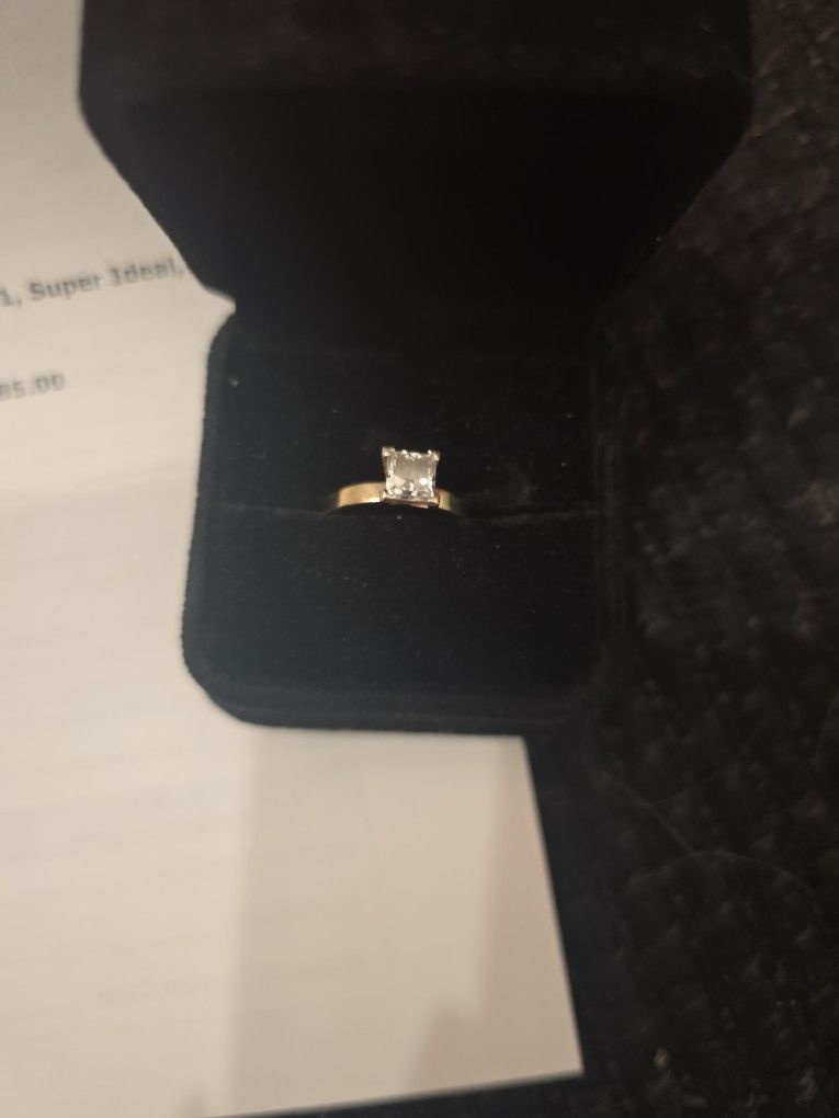 1.07 Carat Princess VS1 RING Size 5 1/2 (Brilliance)
