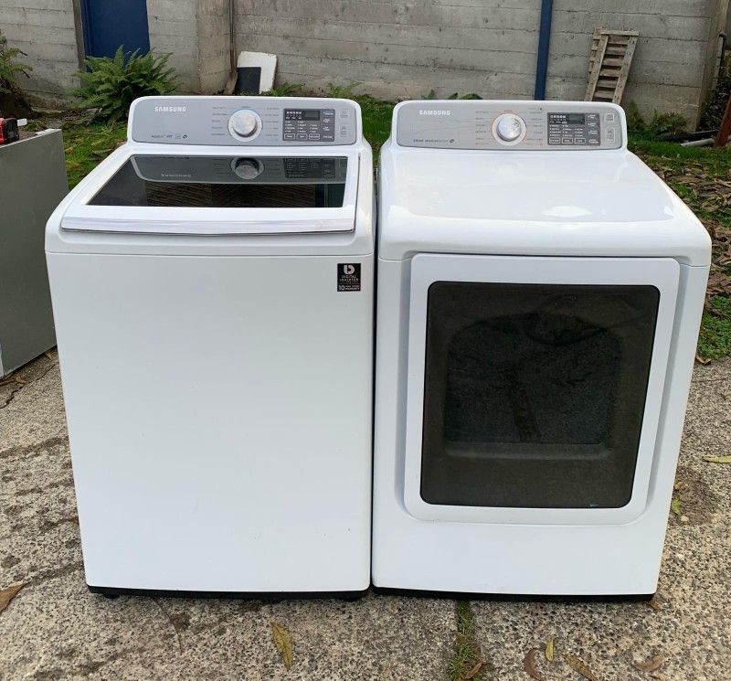 Samsung Washer And Dryer Set. 
