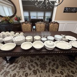 BEAUTIFUL PFALTZGRAFF DINNERWARE AND SERVEWARE FOR SALE!