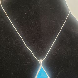 Necklace And Pendent  Silver 9.25  TURQUOISE 