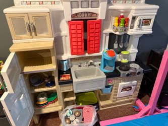 Step 2 working kitchen