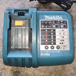 Makita 18v Charger DC18RA