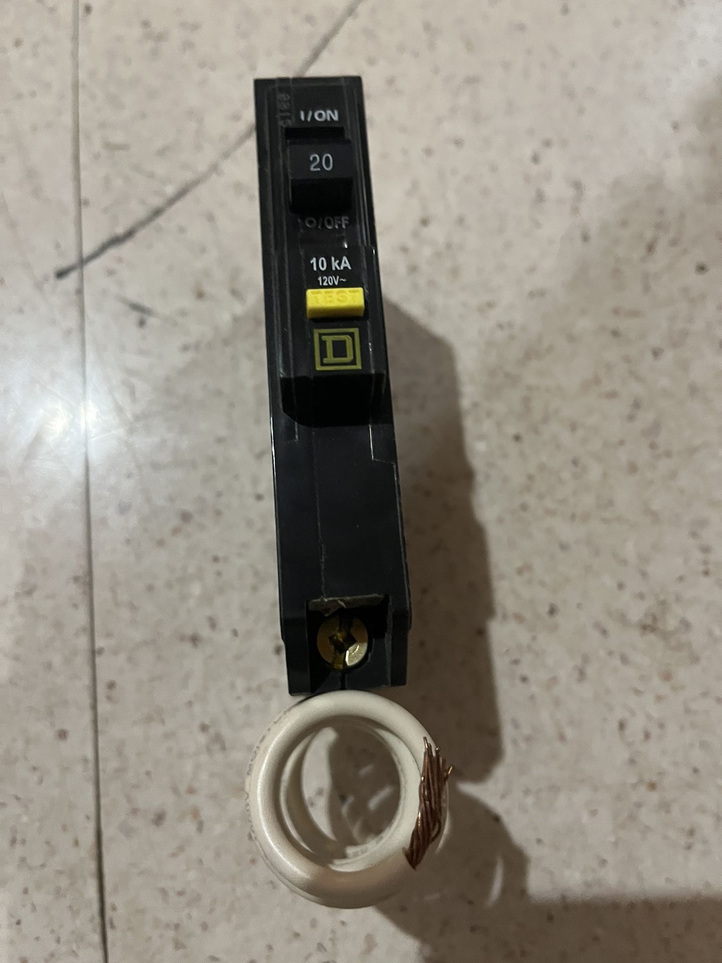 Square D QO120GFI 20A 1 Pole 120V Ground Fault Circuit Breaker
