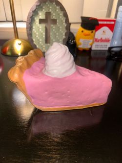 Pink pie squishy