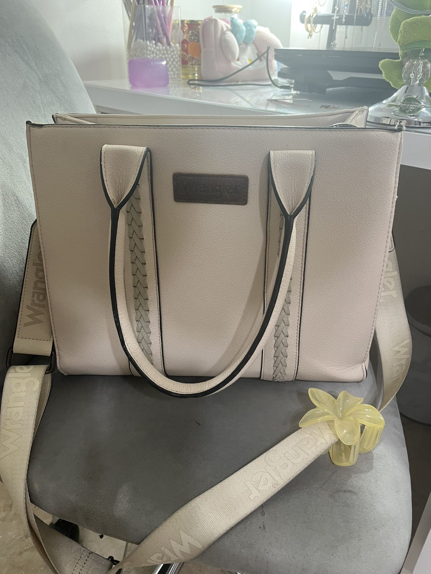 Wrangler tote crossbody bag