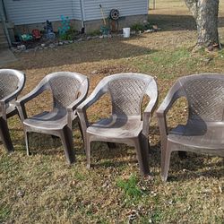 4 Xl Plastic Yard Chairs