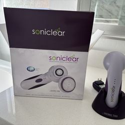 SONICLEAR 6 speed cleansing system