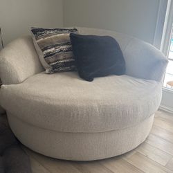 Ashley Furniture Cambri Oversized Swivel Chair