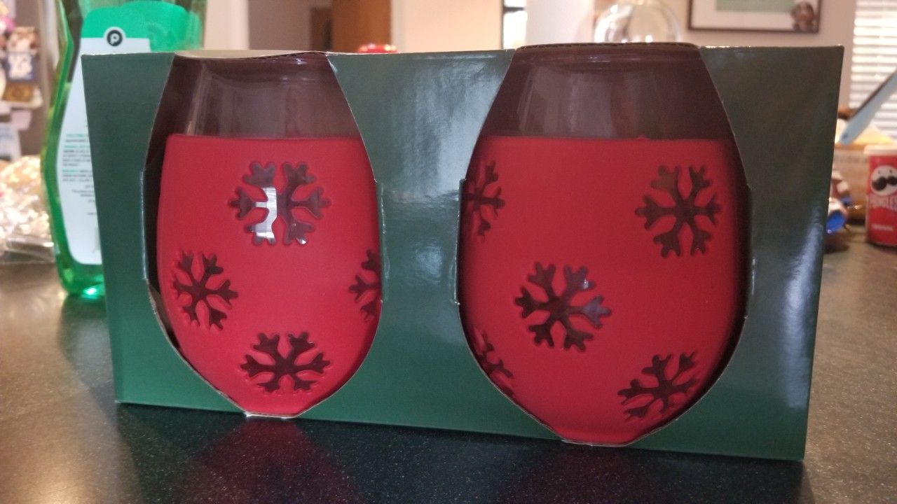 Glass Tumblers With Removable Silicone Sleeves