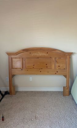 Headboard maple wood