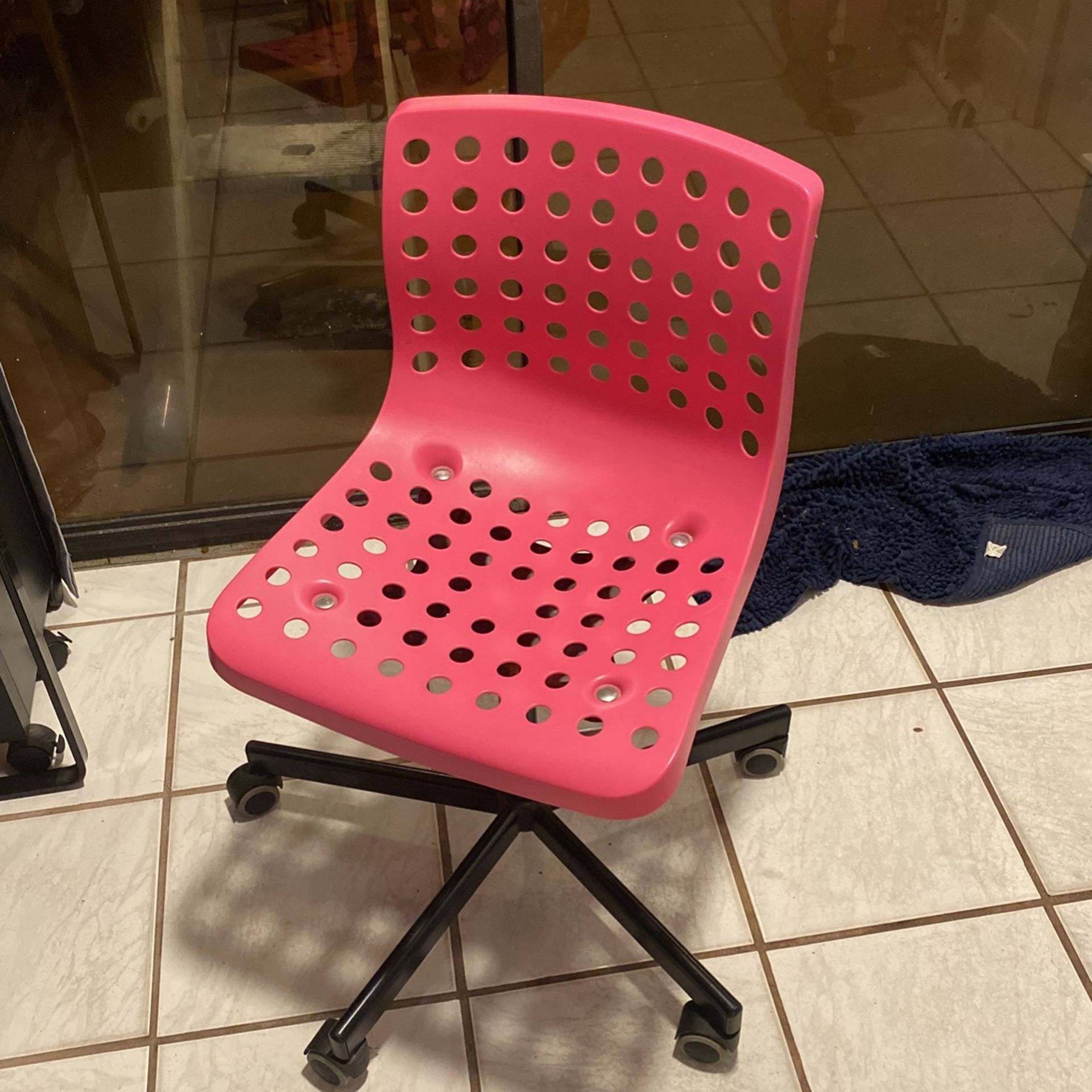 Pink Desk Rolling Chair $20
