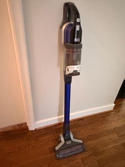 Black and Decker Vacuum
