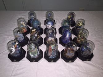 Complete set of 18 Star Trek Domed Franklin Mint sculpture scenes rare