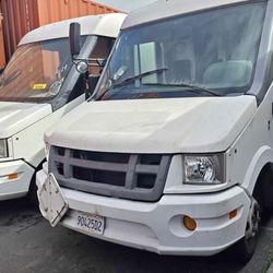 2013 Former FedEx Isuzu Reach