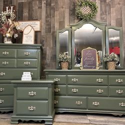 Dresser,Chest & nightstand