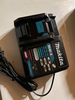 Makita 40v Charger