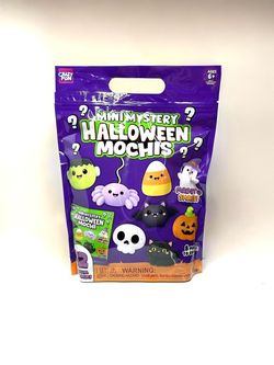 Mini Mystery Halloween Mochis 32 Pack