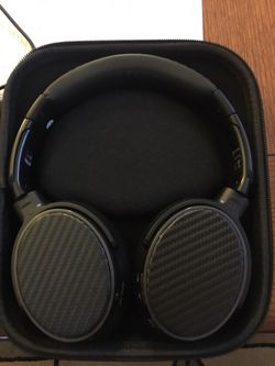 IDEAUSA over ear wireless noise cancelling headphones. Mint! $99.99 on Amazon
