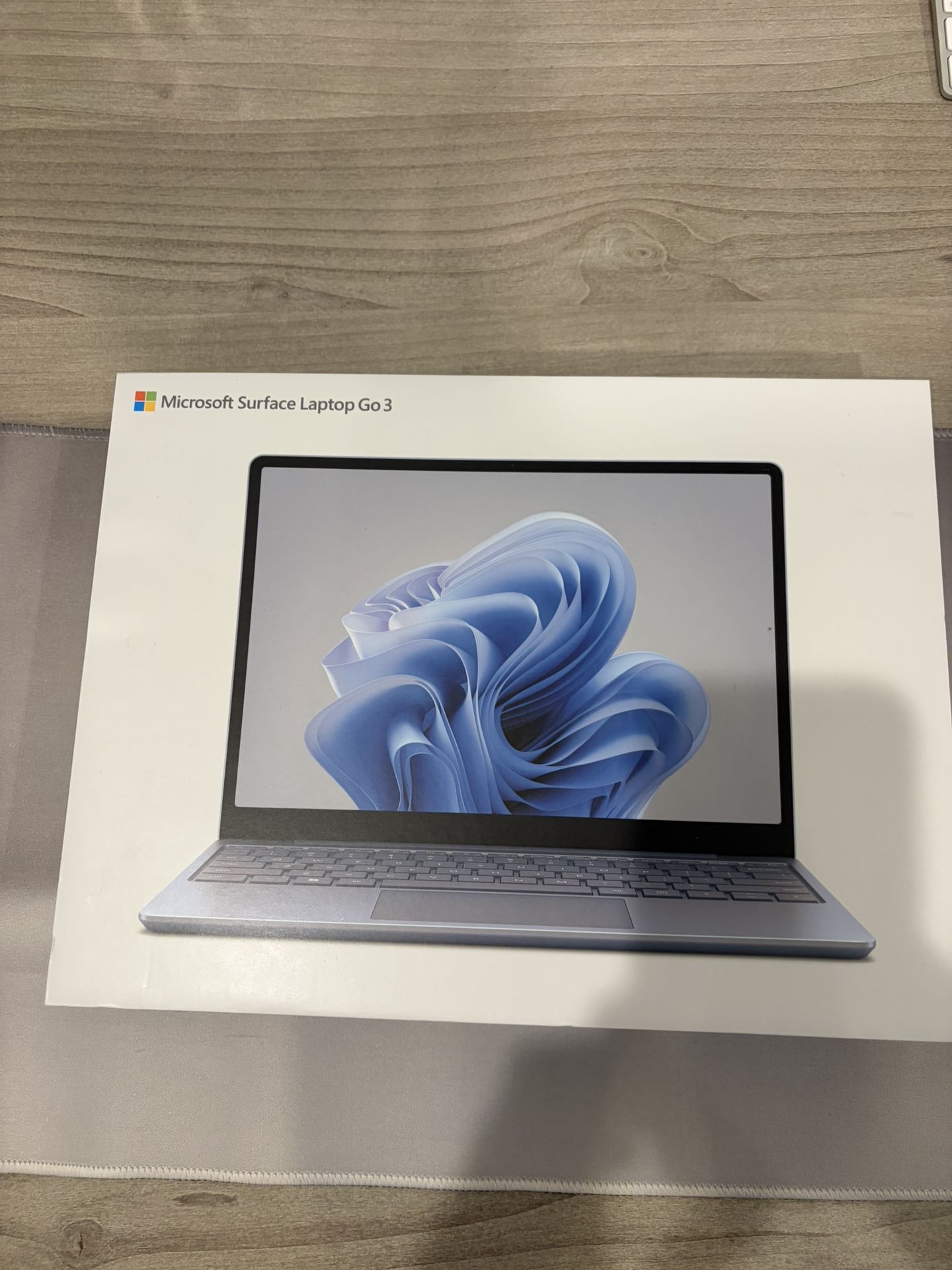 Microsoft surface GO Laptop 3