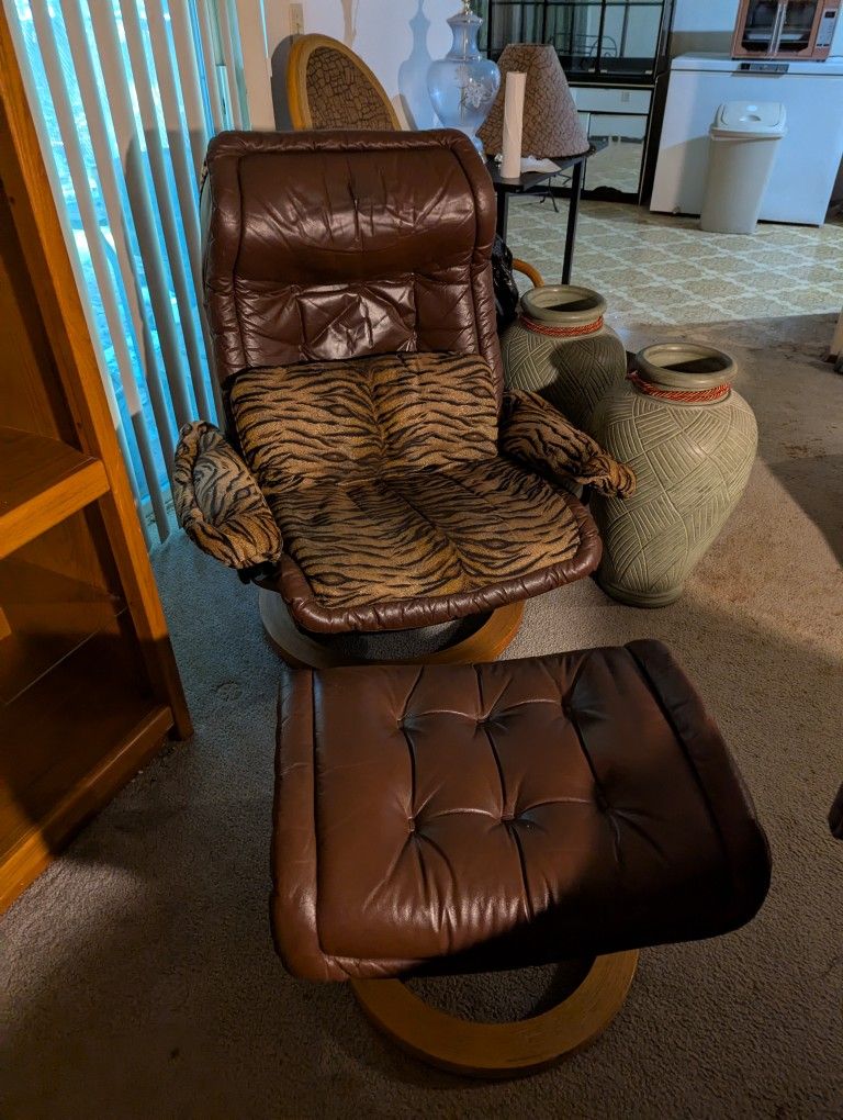 Recliner Chair And Ottoman 