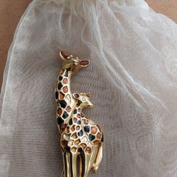 Vtg Gold Tone Orange Black Enamel Rhinestone Eyes Giraffe Mama/Baby Brooch Pin