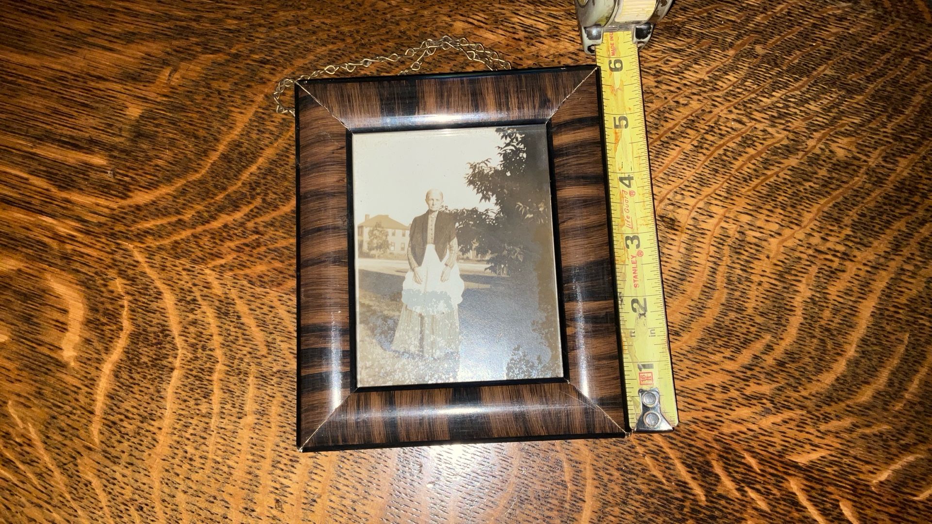 Antique Picture Fame 