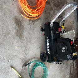 🚨 HUSKY Air Compressor 8-Gal 150psi 🚨 ($160)