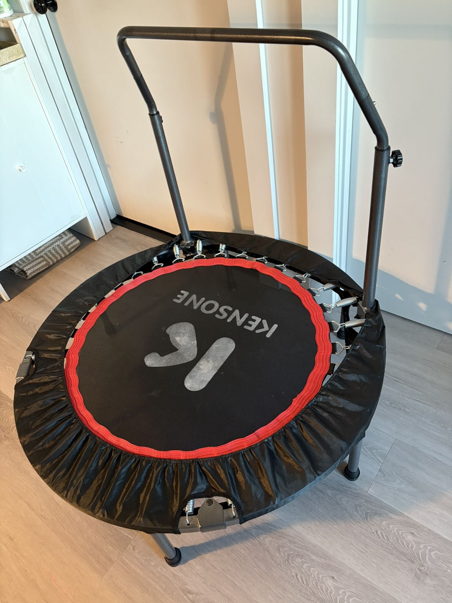 Kensone Trampoline