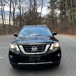 2017 Nissan Pathfinder
