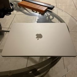 Macbook Air M2 13”