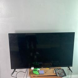 45 Inch Flat Screen Tv (onn.)