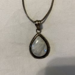 Women’s Sterling Silver Necklace And Accessories