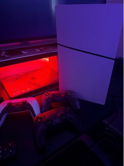 ps5 slim with 3 controllers