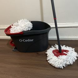 O-cedar Mob and bucket