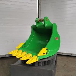 Mini Excavator John Deere 50D Bucket 30 inches Width.