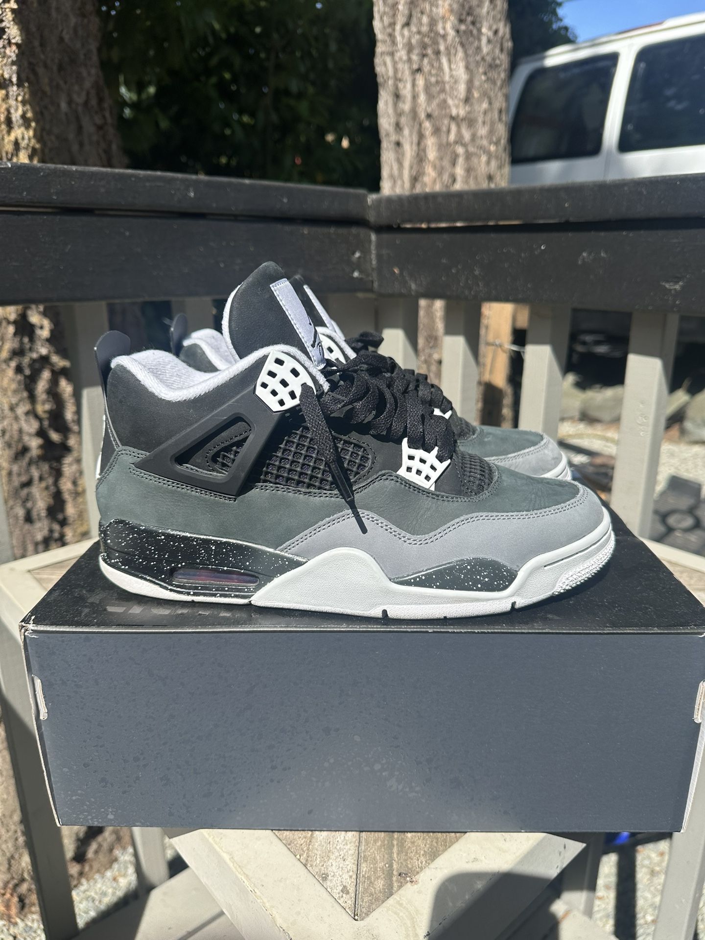 Jordan 4 “Fear”