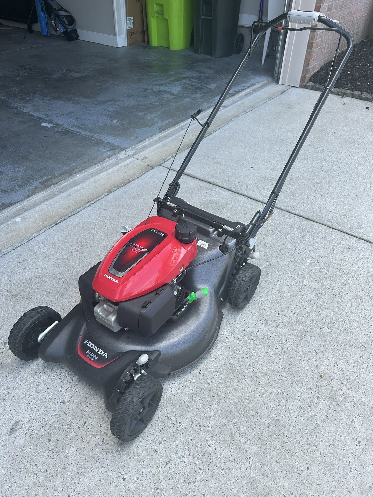 Honda Lawnmower w/ Bag