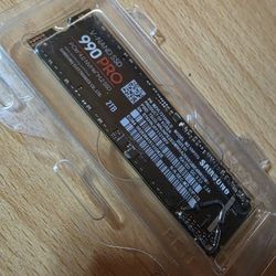 SAMSUNG 990 PRO 2TB  PCI 4.0 NVMe  M.2 SSD 