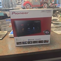 Pioneer DMH-1770NEX