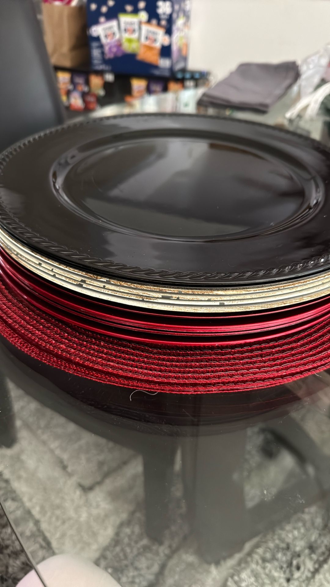 4 Red Shiny Rounds Fabric/ 5 Red Round Changers/ 4 Cream Rounds/ 2 Black Round Chargers Total  15