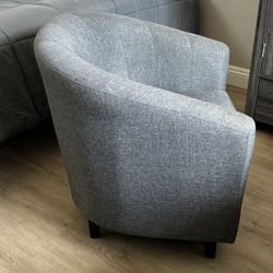 Modern Grey Barrel Chair – Excellent Condition!