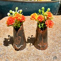 🧡 Funky vintage vase-like items with orange, white & green florals