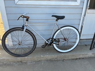 Single Speed Fixed Gear Bike