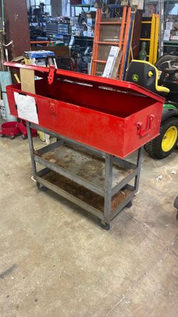 Steel tool box