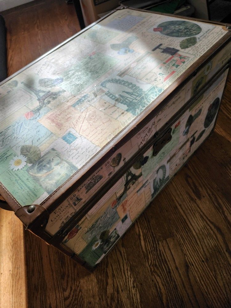 Nice Storage Trunk