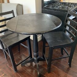 Table With 2 Chairs