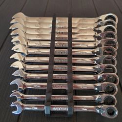 NEW MATCO 12 PIECES RATCHETING WRENCH SET