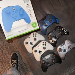 Xbox One Controllers